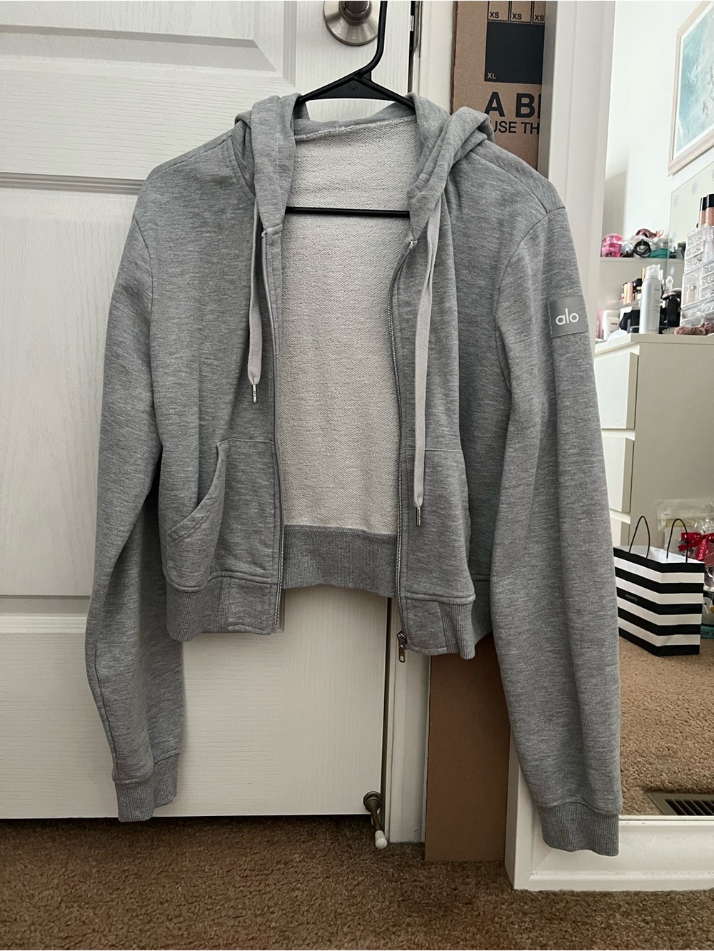 ALO Yoga Gray Cropped Zip-Up Hoodie